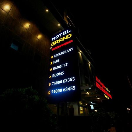 Grand Mookambika Hotel Navi Mumbai Buitenkant foto