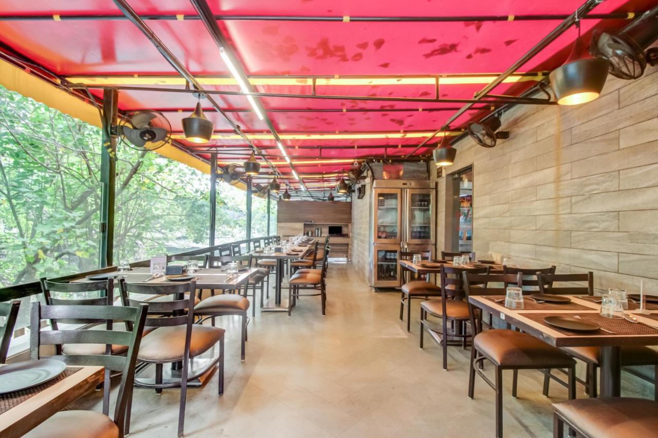 Grand Mookambika Hotel Navi Mumbai Buitenkant foto