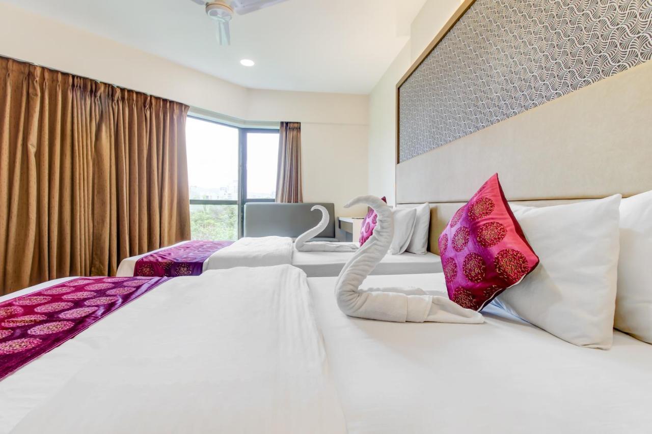 Grand Mookambika Hotel Navi Mumbai Buitenkant foto