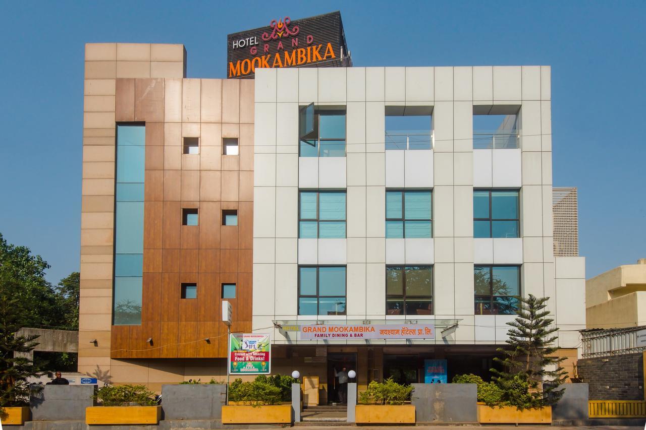 Grand Mookambika Hotel Navi Mumbai Buitenkant foto
